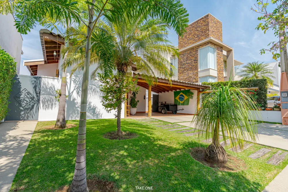 Casa, 3 quartos, 200 m² - Foto 1