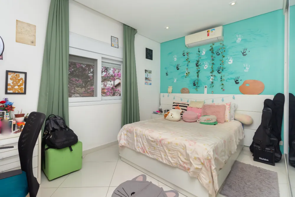 Casa, 4 quartos, 210 m² - Foto 1