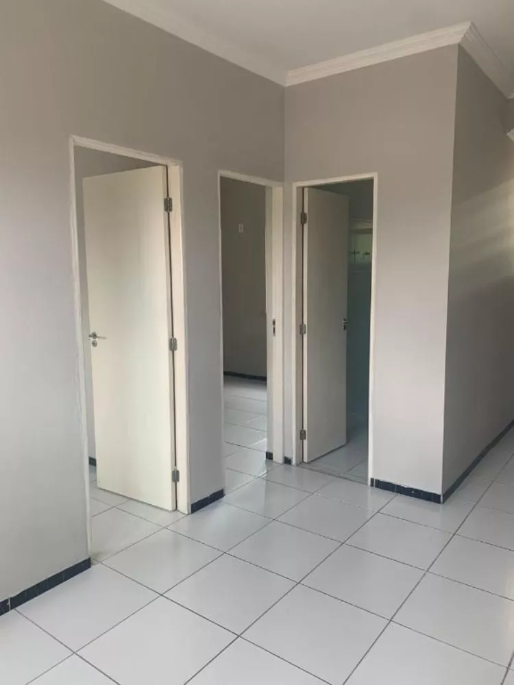 Apartamento para alugar com 2 quartos, 42m² - Foto 6