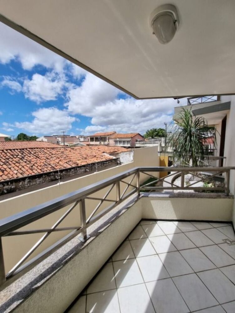 Casa para alugar com 5 quartos, 700m² - Foto 4