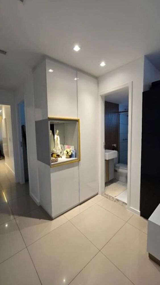 Apartamento à venda com 3 quartos, 150m² - Foto 2