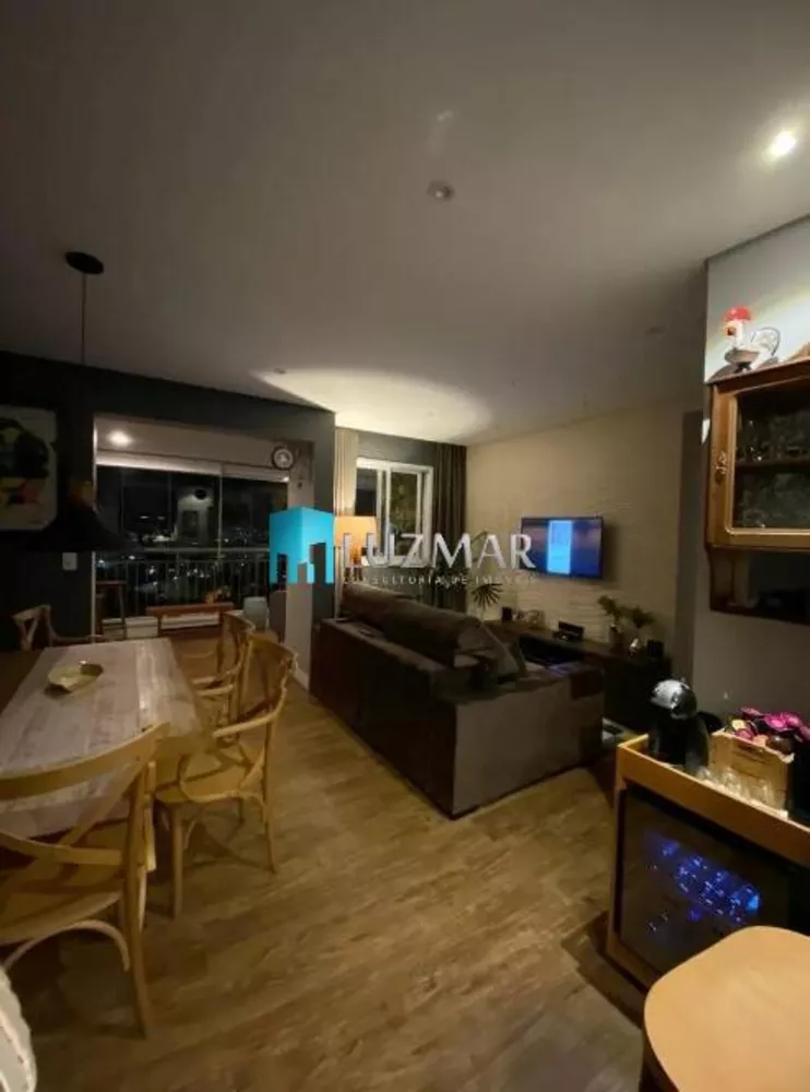 Apartamento à venda com 2 quartos, 73m² - Foto 4