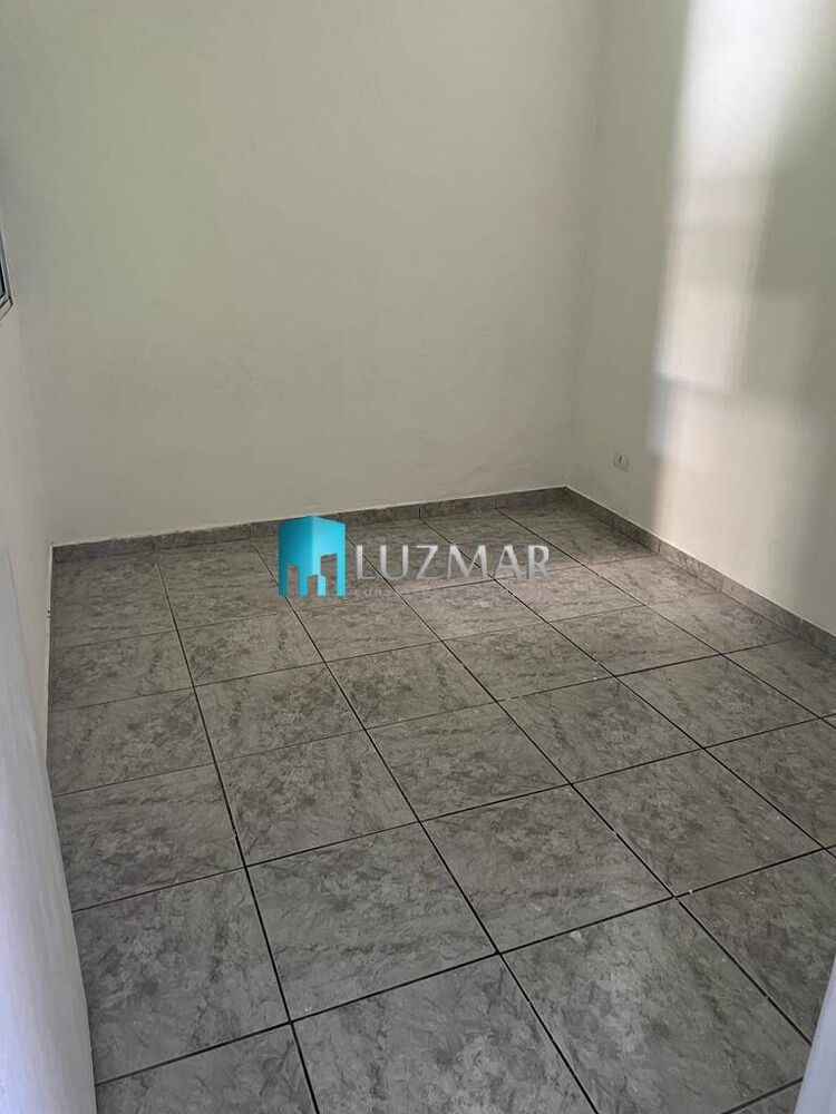 Casa, 6 quartos, 125 m² - Foto 4