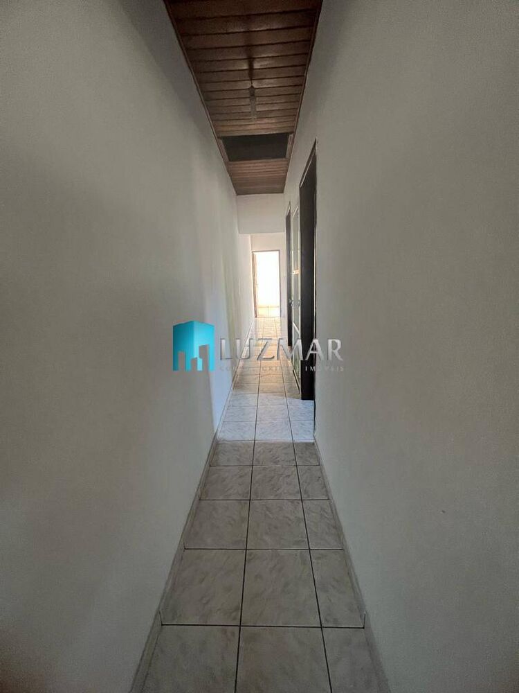 Casa, 6 quartos, 125 m² - Foto 2