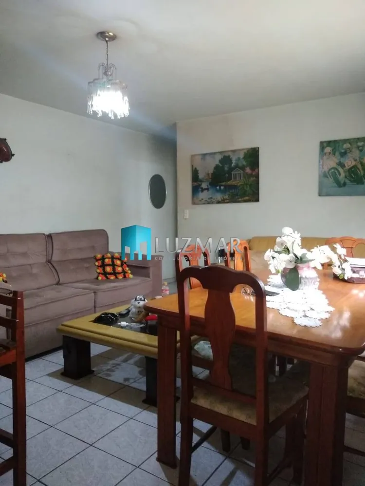 Casa, 3 quartos, 214 m² - Foto 3