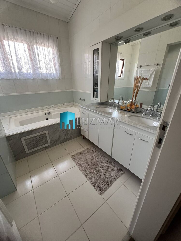 Casa, 4 quartos, 320 m² - Foto 3