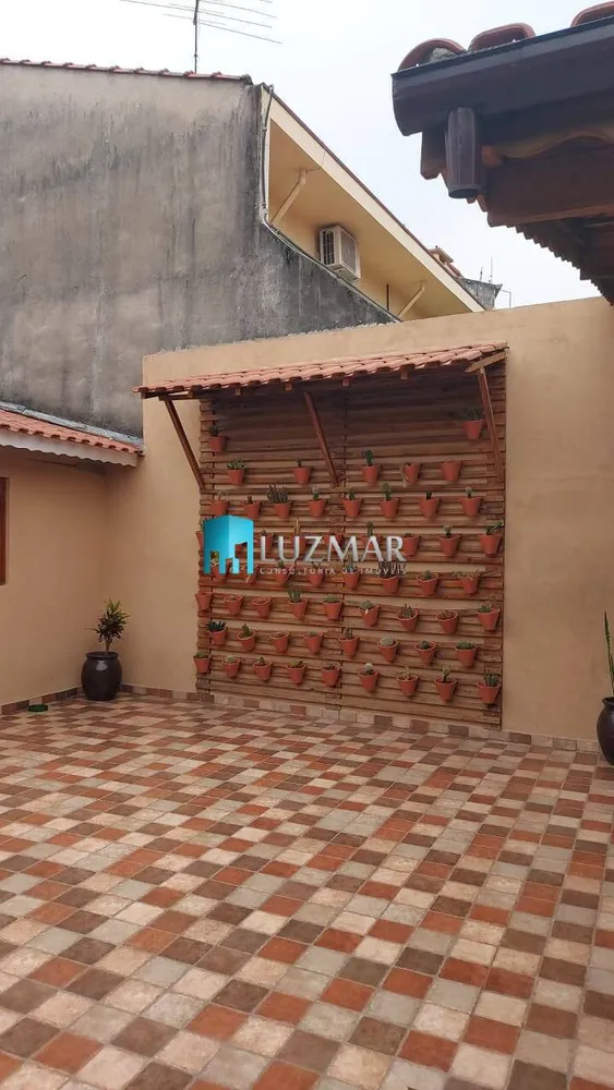Casa, 3 quartos, 250 m² - Foto 2