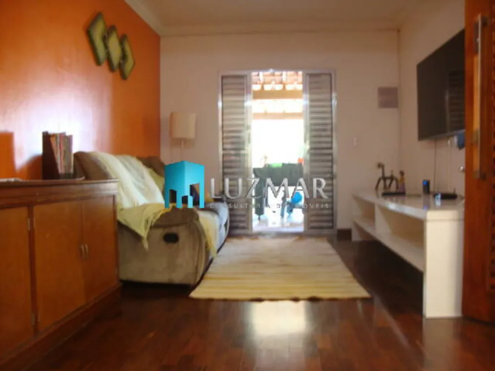 Casa, 4 quartos, 150 m² - Foto 1