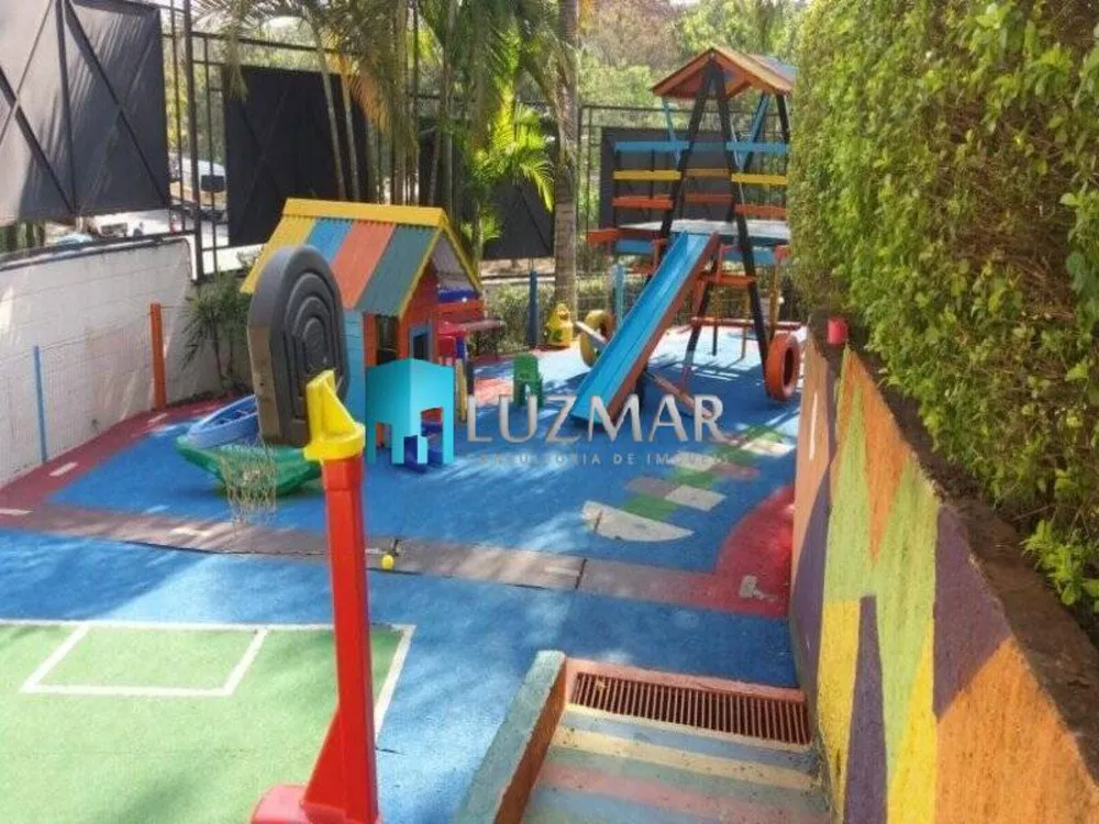 Casa, 3 quartos, 220 m² - Foto 13