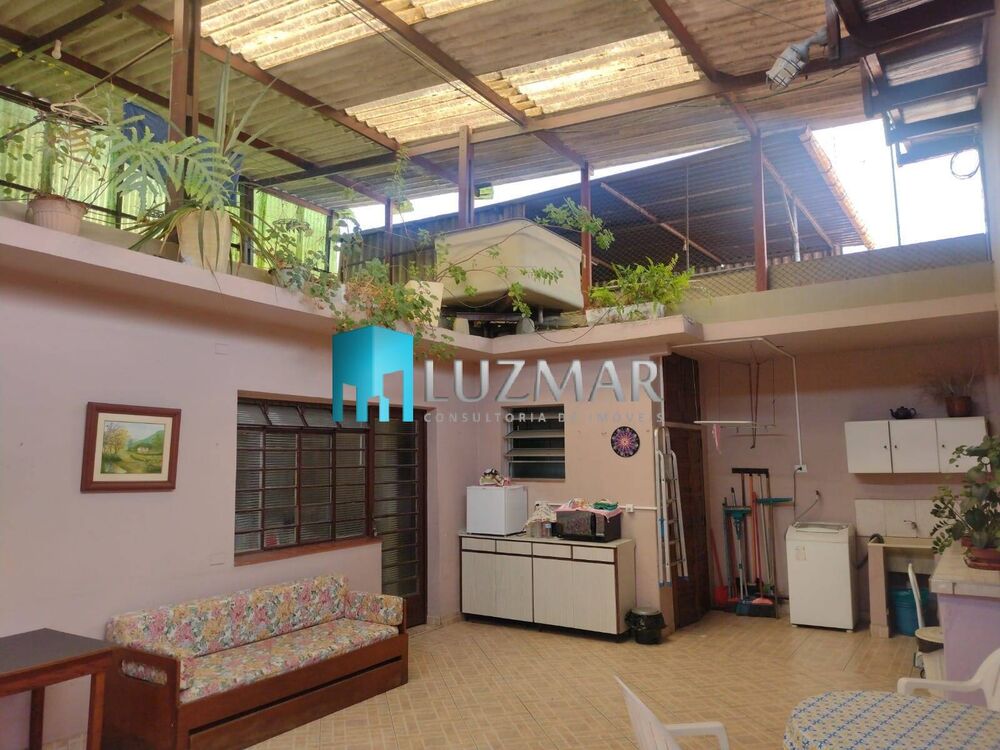 Casa, 2 quartos, 250 m² - Foto 1