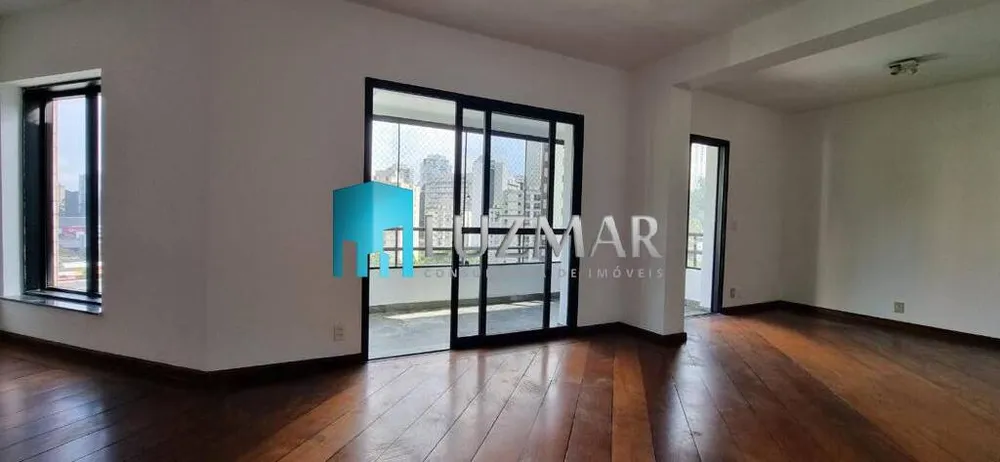 Apartamento, 3 quartos, 140 m² - Foto 1