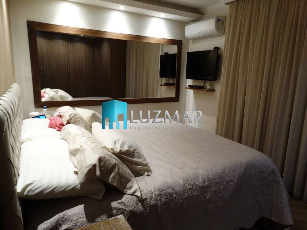 Casa de Condomínio à venda com 5 quartos, 450m² - Foto 2