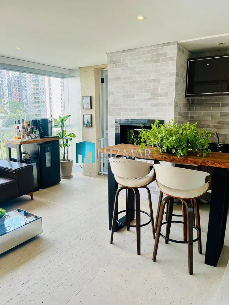 Apartamento, 3 quartos, 168 m² - Foto 2