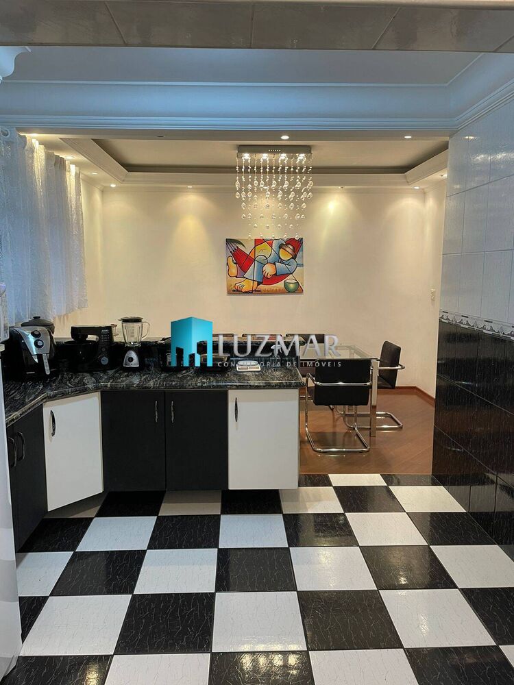 Casa, 3 quartos, 190 m² - Foto 1