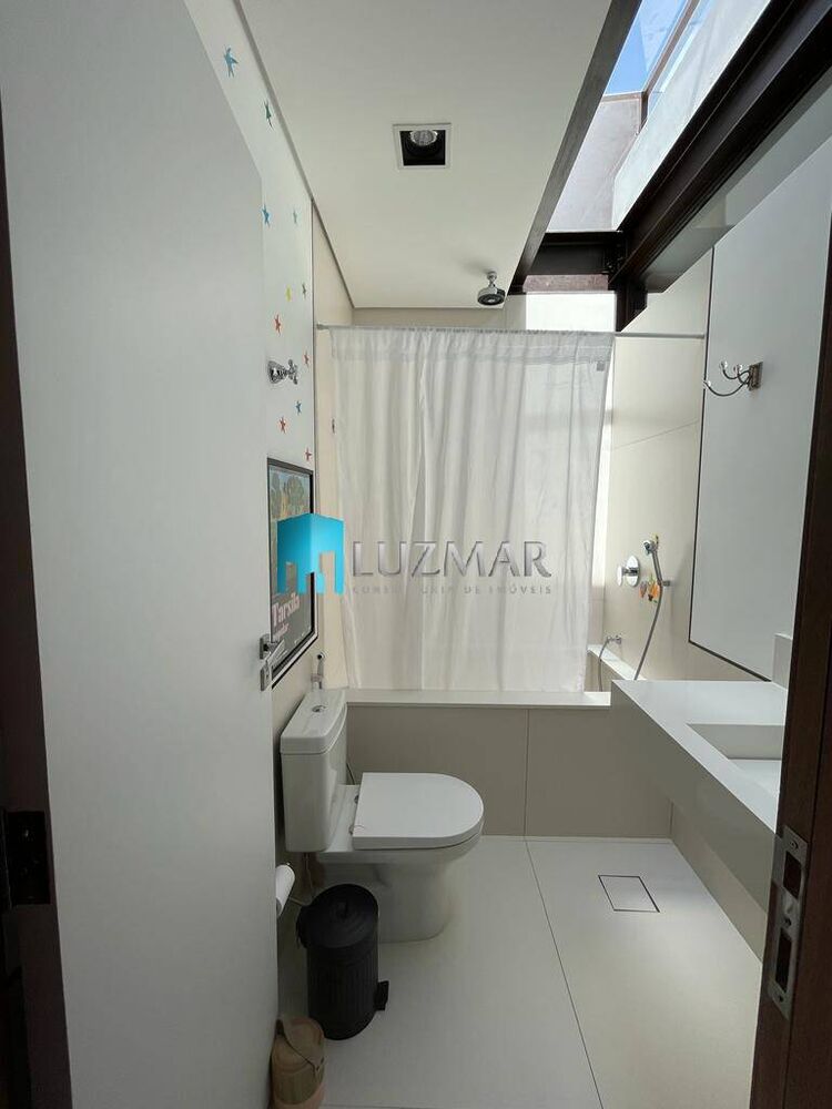 Casa, 3 quartos, 338 m² - Foto 3