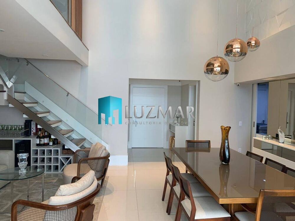 Apartamento, 4 quartos, 196 m² - Foto 2