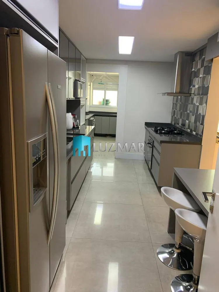 Apartamento, 4 quartos, 196 m² - Foto 6