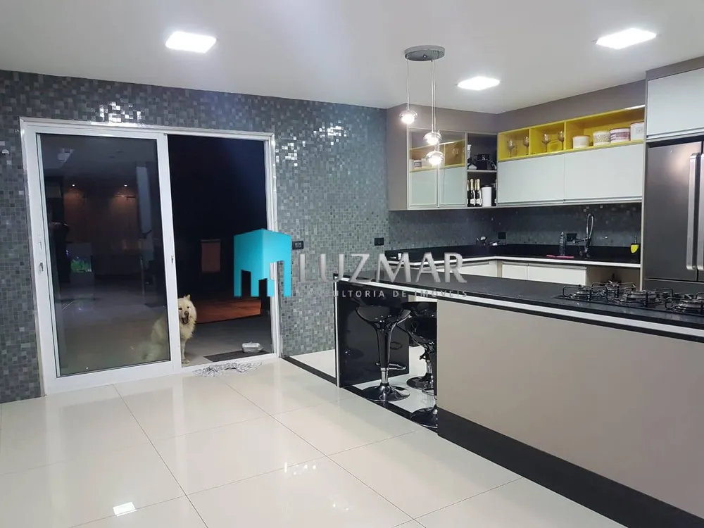 Casa, 3 quartos, 300 m² - Foto 4
