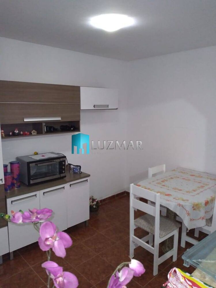 Casa, 4 quartos, 130 m² - Foto 1