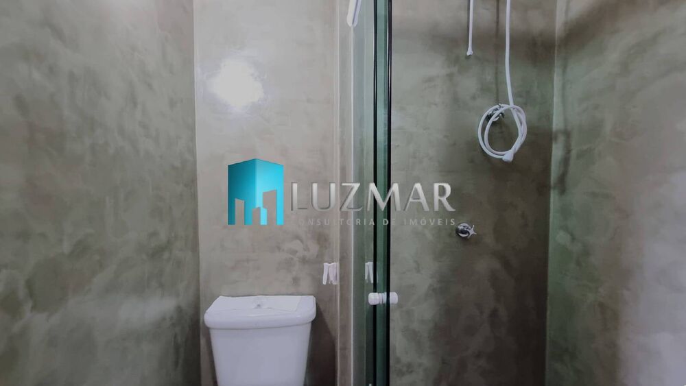 Apartamento à venda com 3 quartos, 67m² - Foto 2