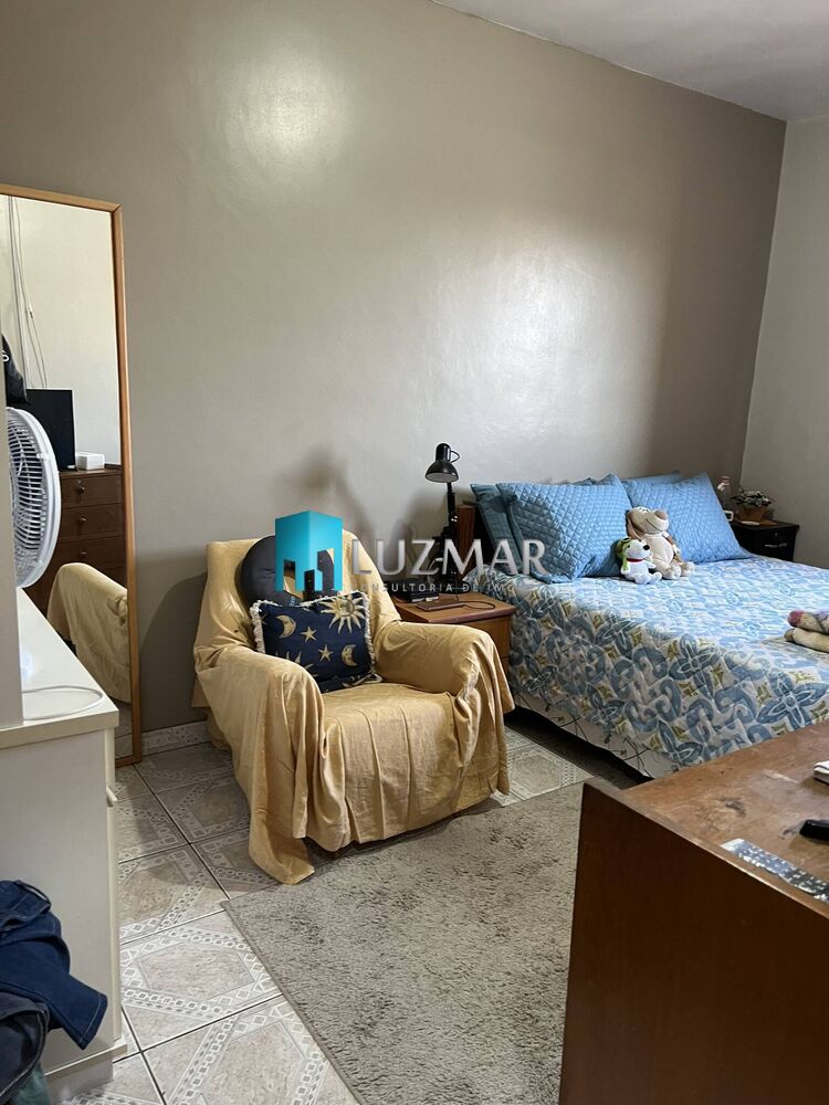 Casa, 4 quartos, 200 m² - Foto 1