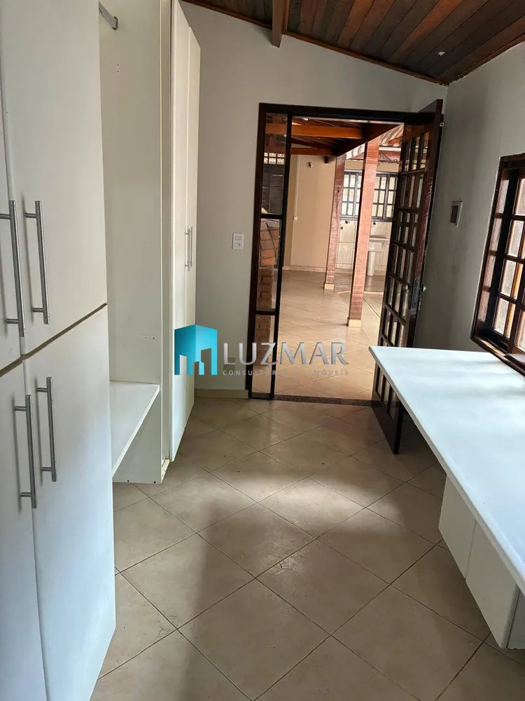 Casa, 3 quartos, 200 m² - Foto 8