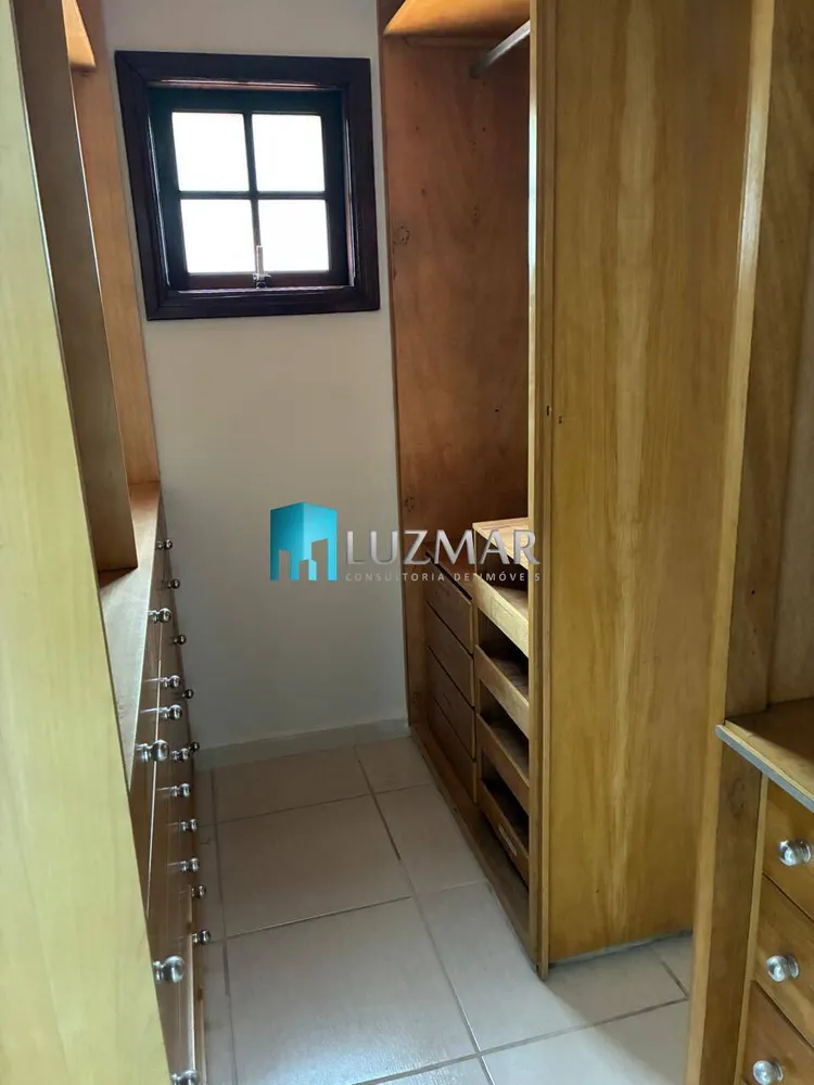Casa, 3 quartos, 200 m² - Foto 13
