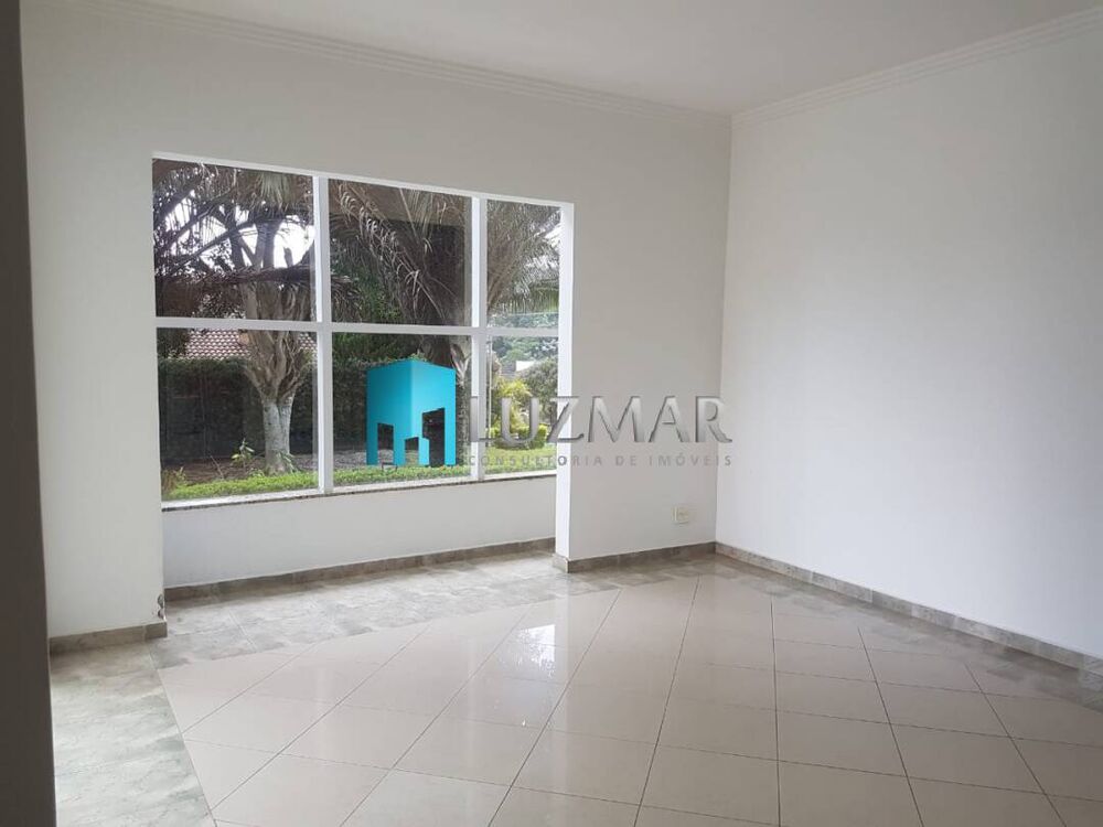 Casa, 3 quartos, 300 m² - Foto 1