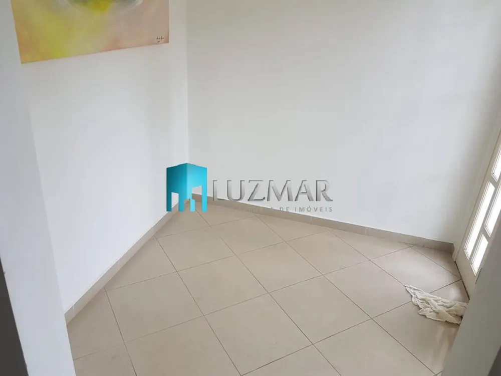 Casa, 3 quartos, 300 m² - Foto 13