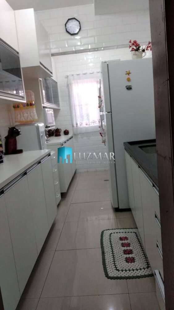 Casa à venda com 3 quartos, 178m² - Foto 3