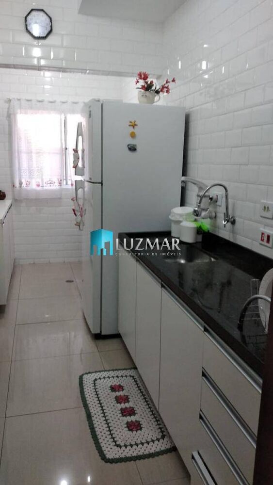 Casa à venda com 3 quartos, 178m² - Foto 4
