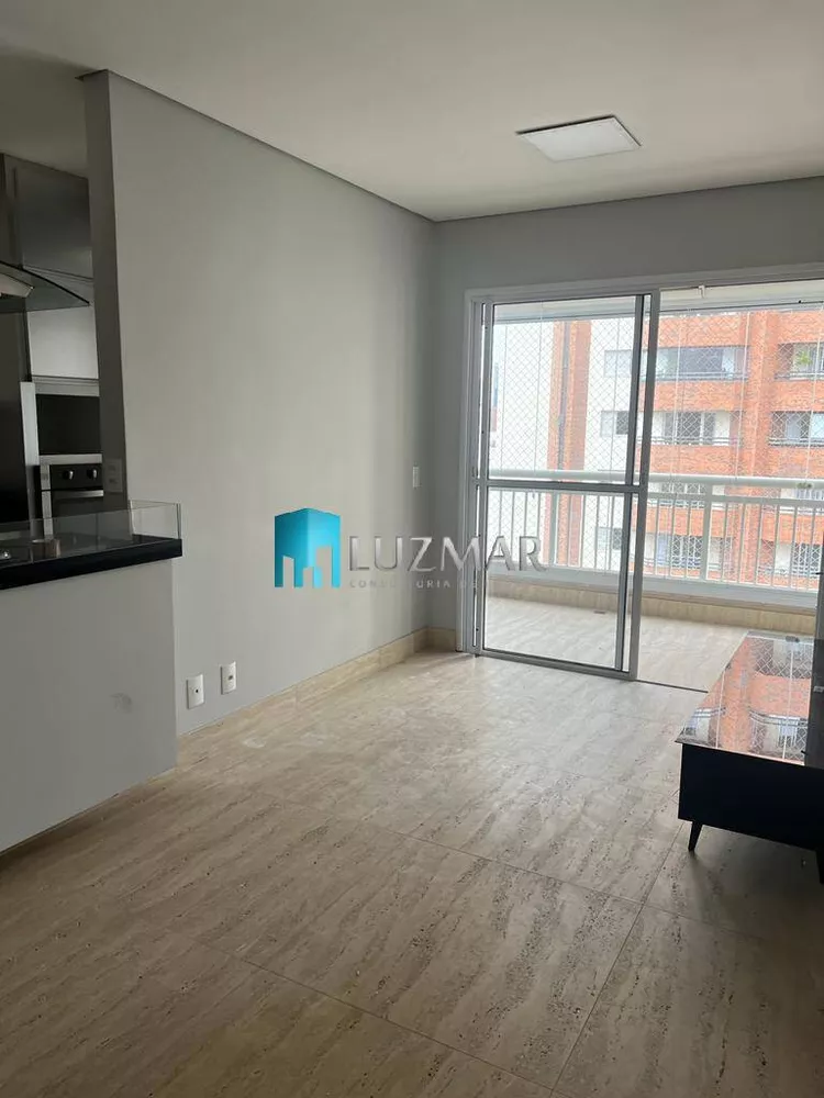 Apartamento à venda com 3 quartos, 74m² - Foto 2