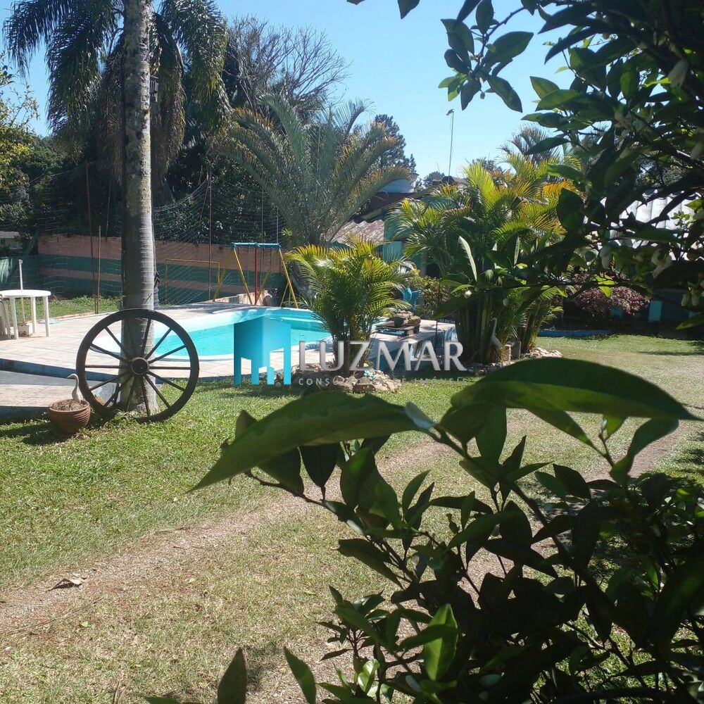 Chácara, 3 quartos, 1700 m² - Foto 1