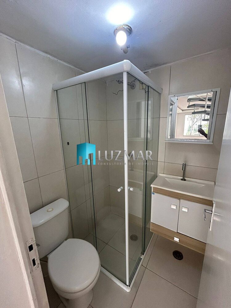 Apartamento à venda com 2 quartos, 60m² - Foto 2