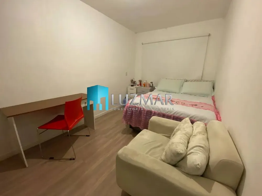 Casa, 7 quartos, 220 m² - Foto 2