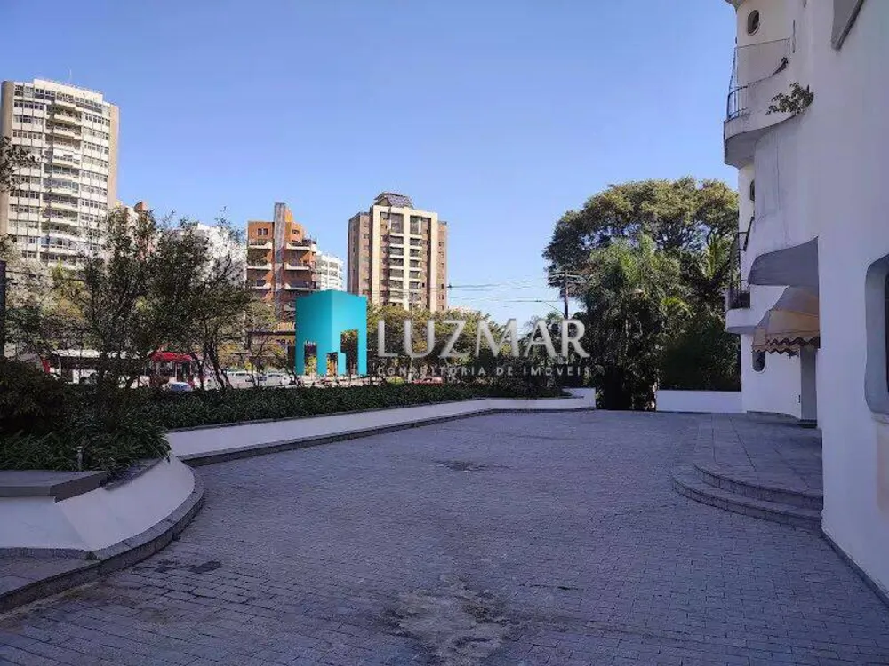 Apartamento, 4 quartos, 242 m² - Foto 2