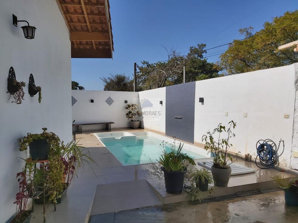 Casa à venda com 3 quartos, 475m² - Foto 1
