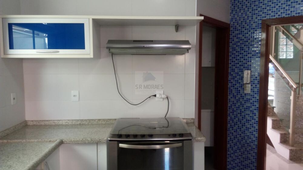 Casa de Condomínio à venda com 4 quartos, 430m² - Foto 3