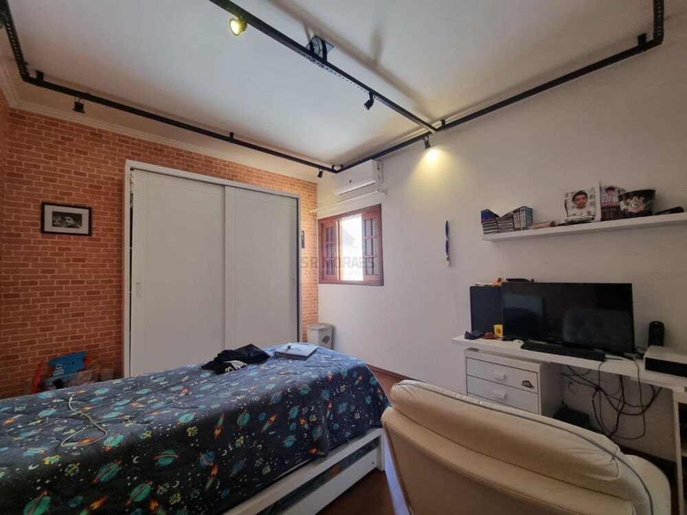 Casa, 3 quartos, 244 m² - Foto 11