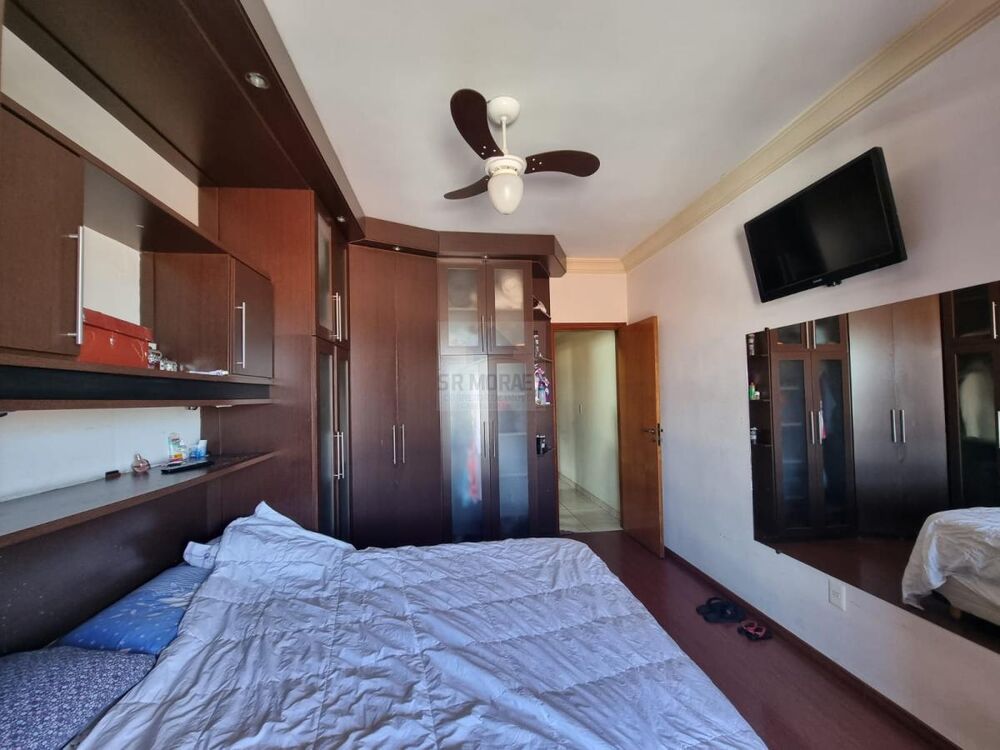 Casa, 3 quartos, 244 m² - Foto 6