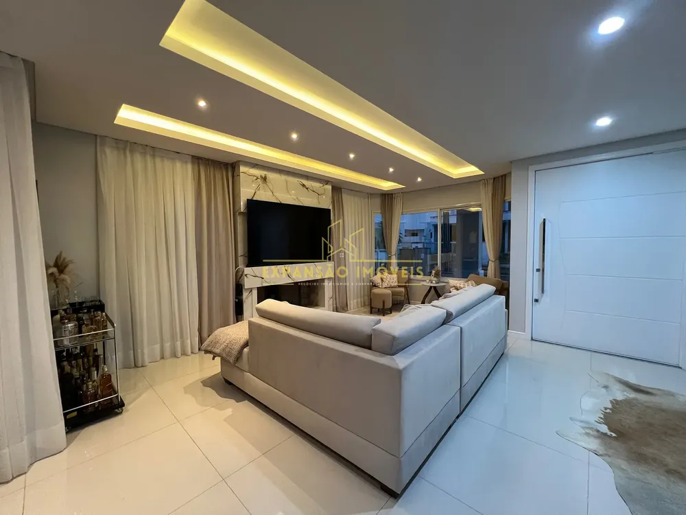 Casa, 3 quartos, 300 m² - Foto 2