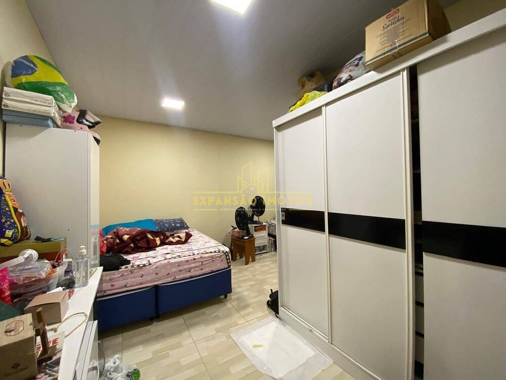 Casa, 6 quartos, 210 m² - Foto 2