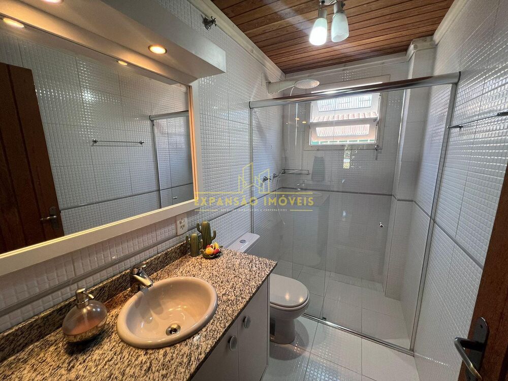 Casa, 3 quartos, 245 m² - Foto 3