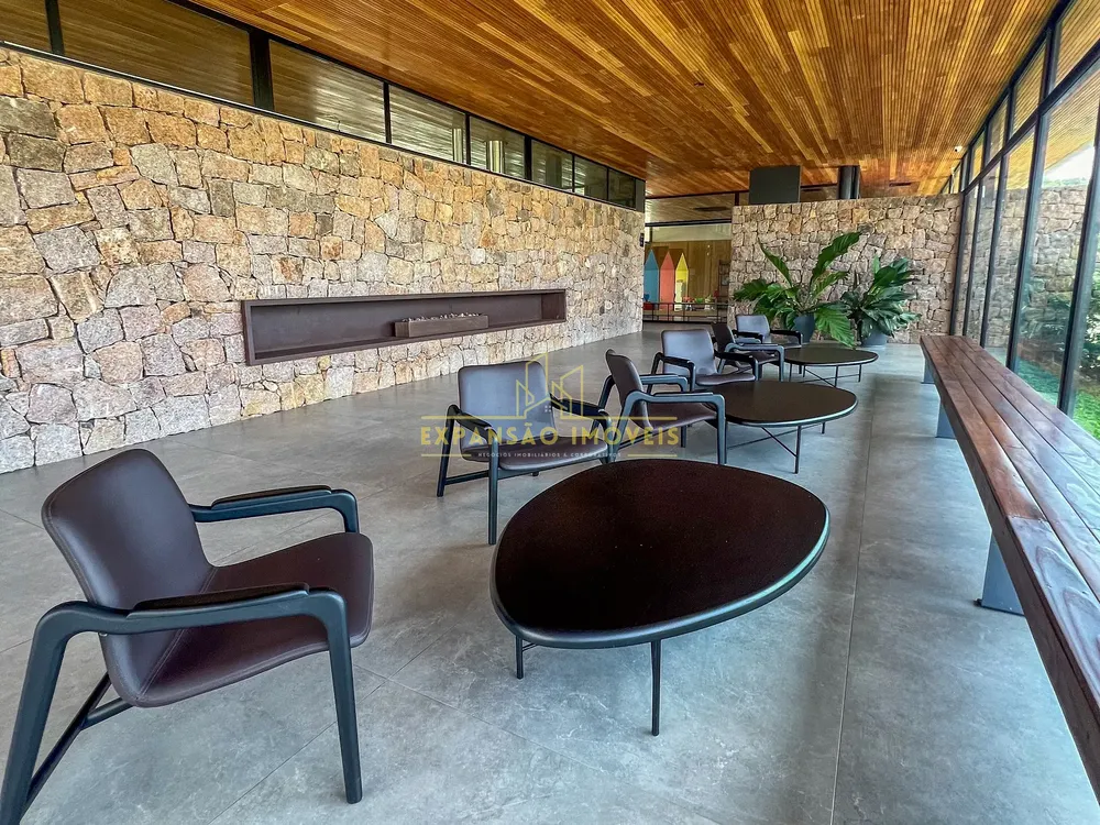 Casa, 3 quartos, 284 m² - Foto 1