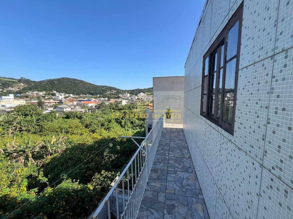 Casa, 7 quartos, 180 m² - Foto 4