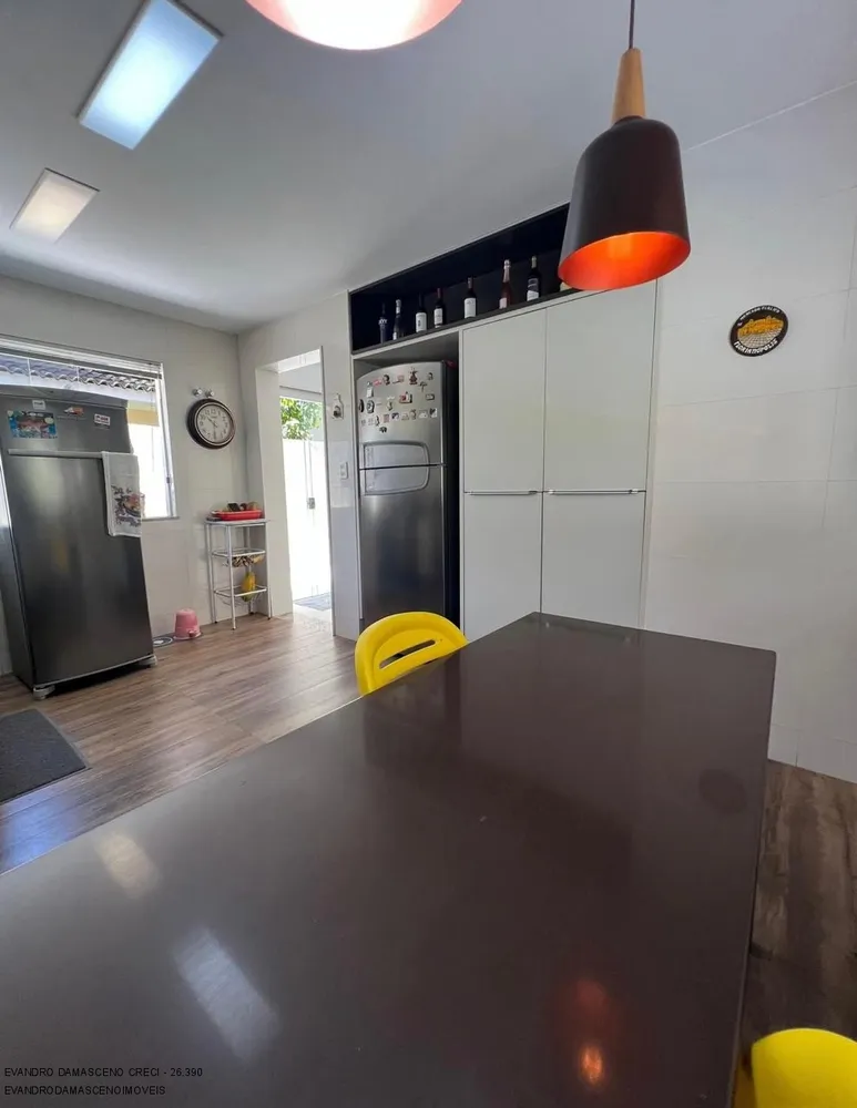 Casa, 4 quartos, 240 m² - Foto 4