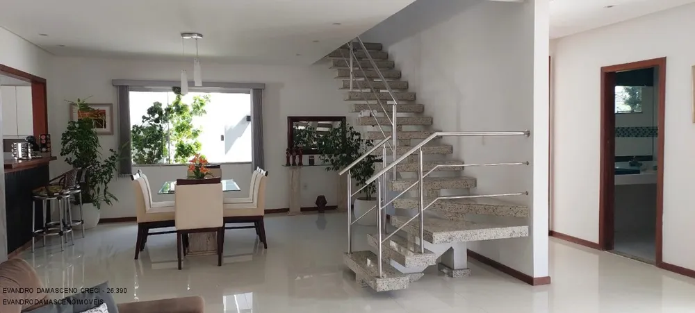 Casa, 4 quartos, 290 m² - Foto 2