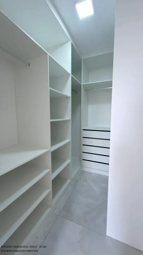 Casa, 4 quartos, 151 m² - Foto 1