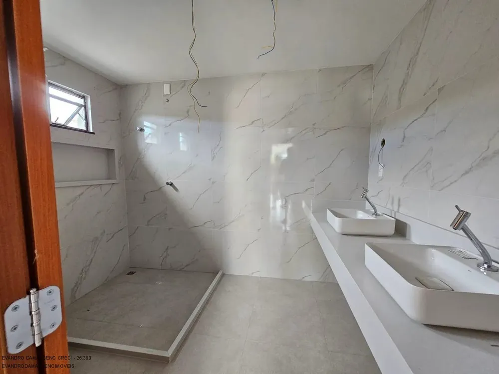 Casa, 4 quartos, 156 m² - Foto 1