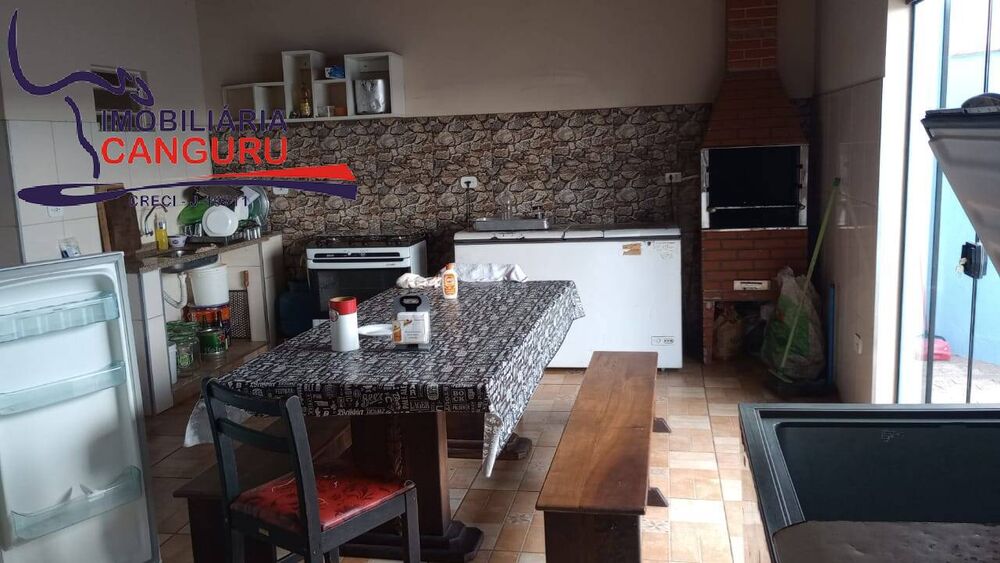 Casa, 3 quartos, 168 m² - Foto 2